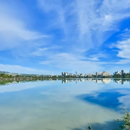 Les Yeux Dans Le Bleu アパート