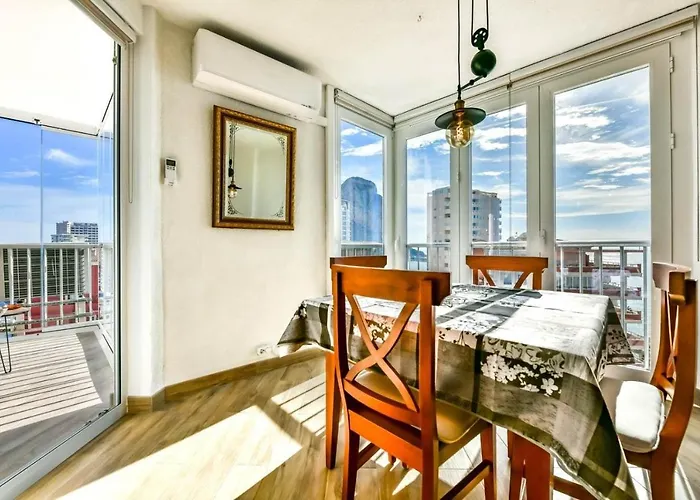 Les Yeux Dans Le Bleu *